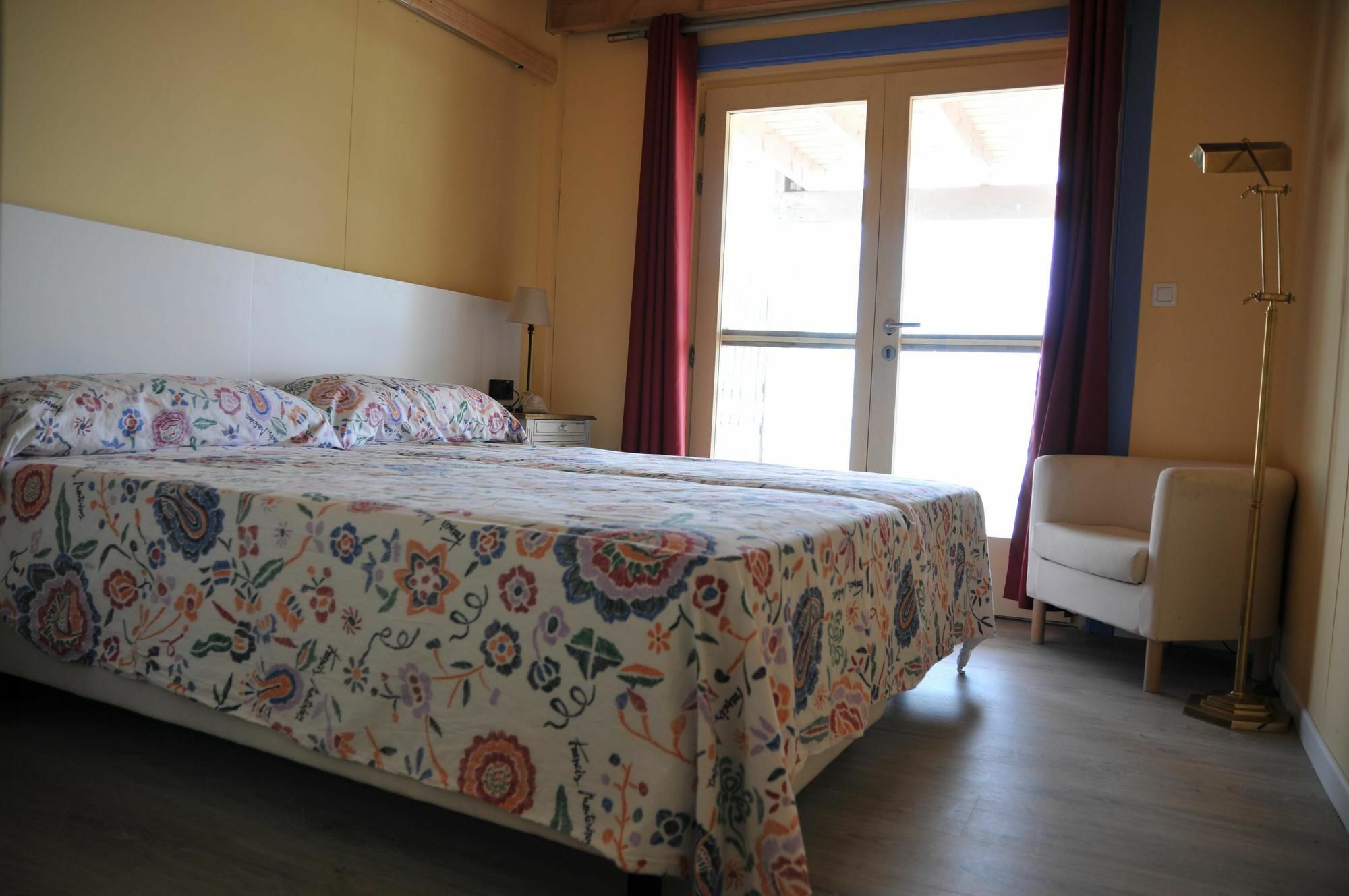 Aparthotel Oliwood Beach Oliva Zewnętrze zdjęcie