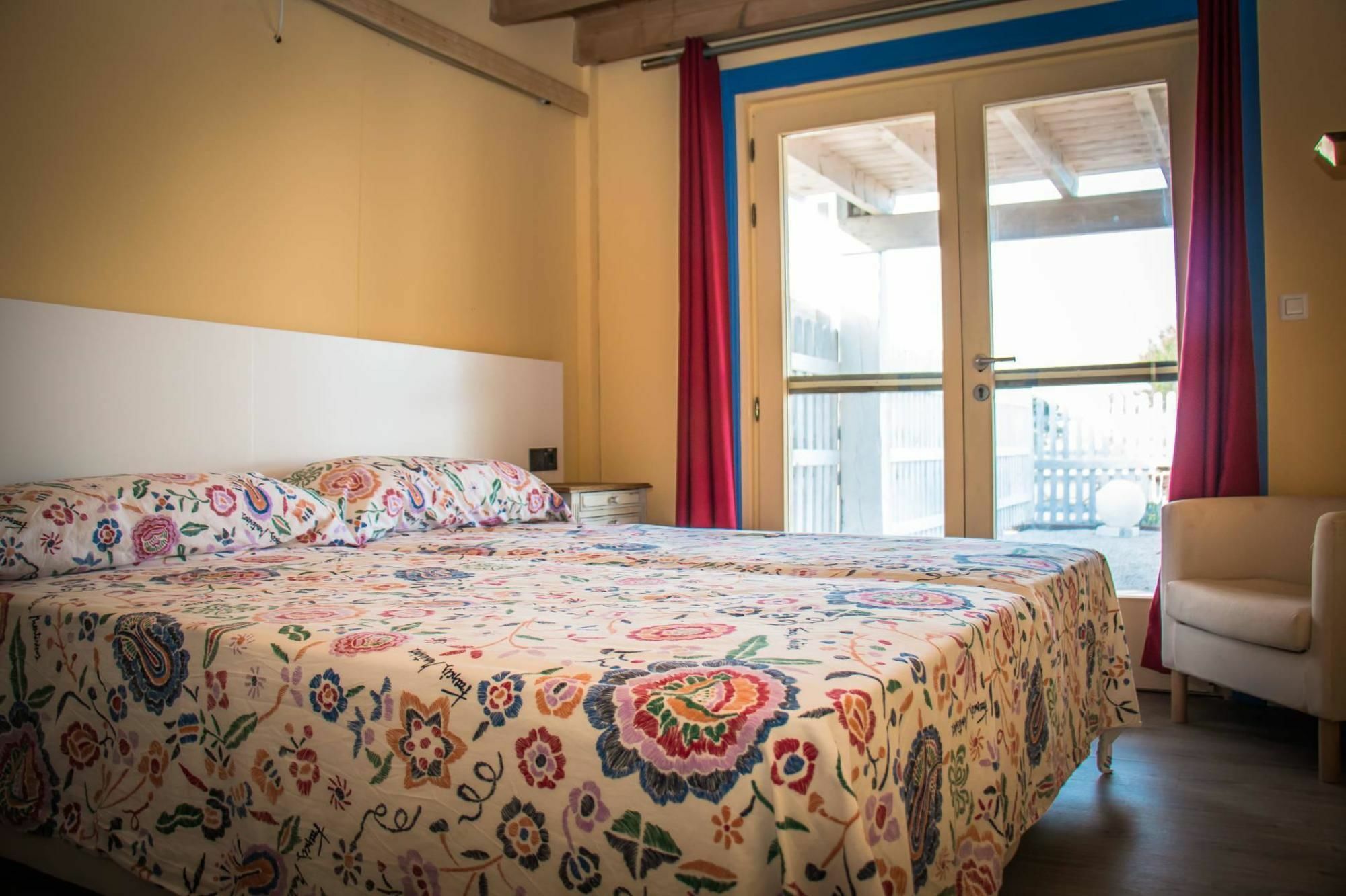 Aparthotel Oliwood Beach Oliva Zewnętrze zdjęcie